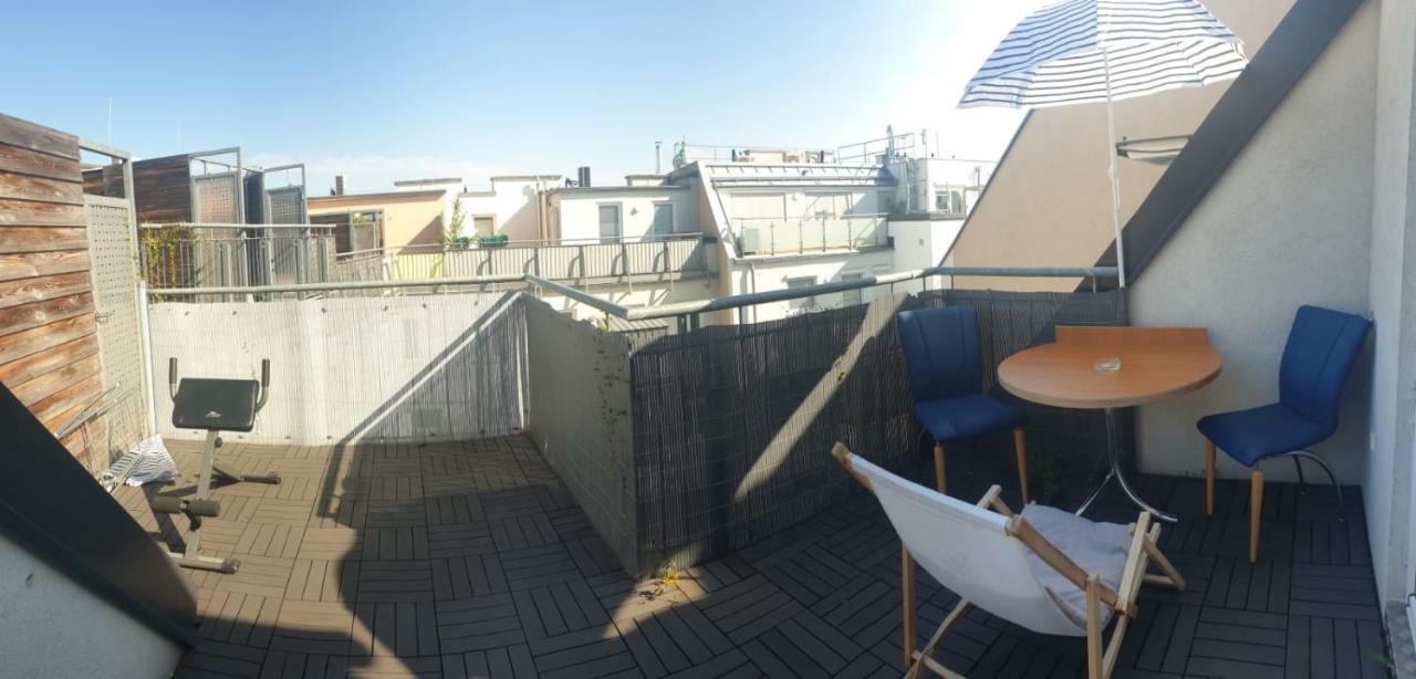 Roof Top Apartment With Views. Βιέννη Εξωτερικό φωτογραφία